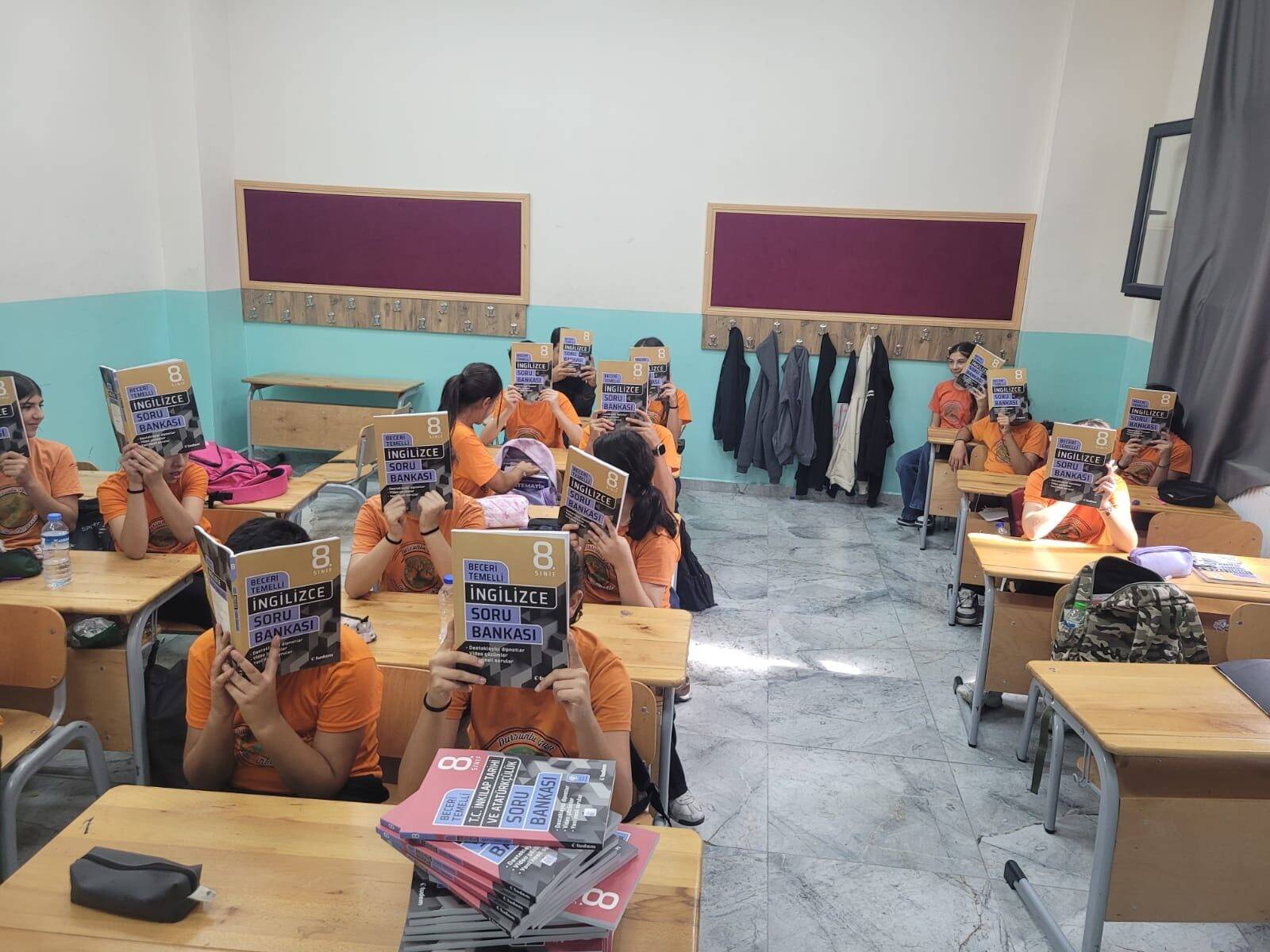 2026 Yılı Hatay Defne Dursunlu Gazi Ortaokulu Öğrencilerine Yardımcı Kaynak Kitap Desteği